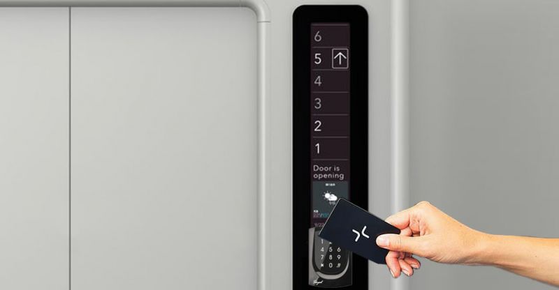 Kiểm soát thang máy, cửa vào ra